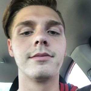 Meet your Posher, Cory